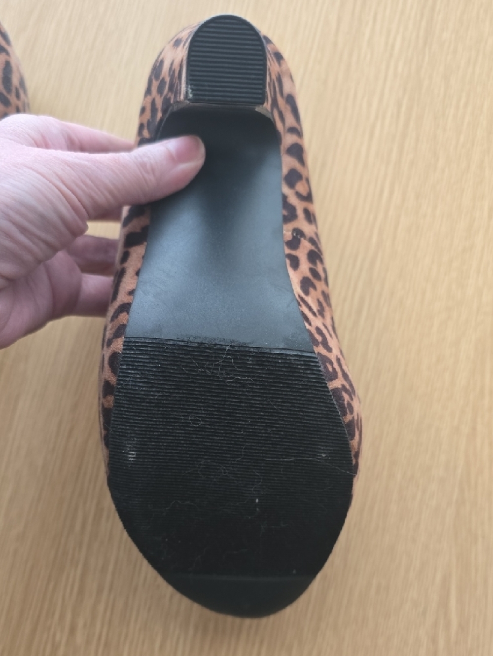 torrid Leopard-Print Platform Pumps in Brown and Black - Picture 5 of 6